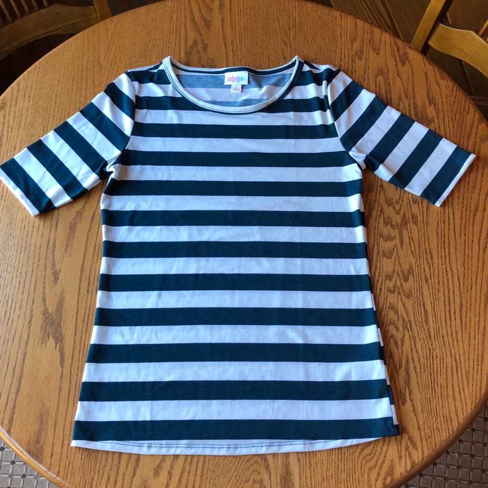 LulaRoe Gigi Top Sz Small